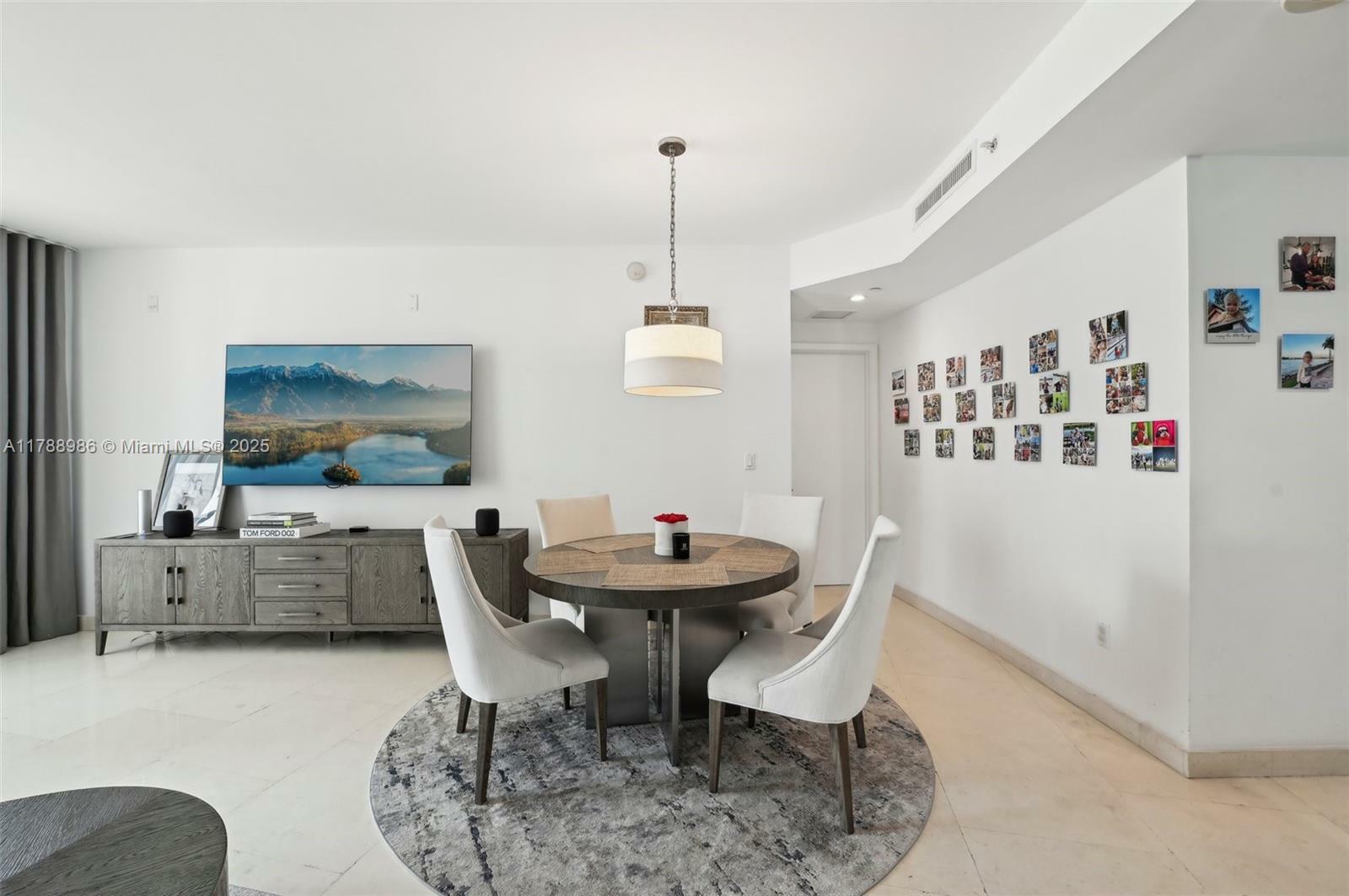 Property Photo: 901 Brickell Key Blvd 1009 FL 33131