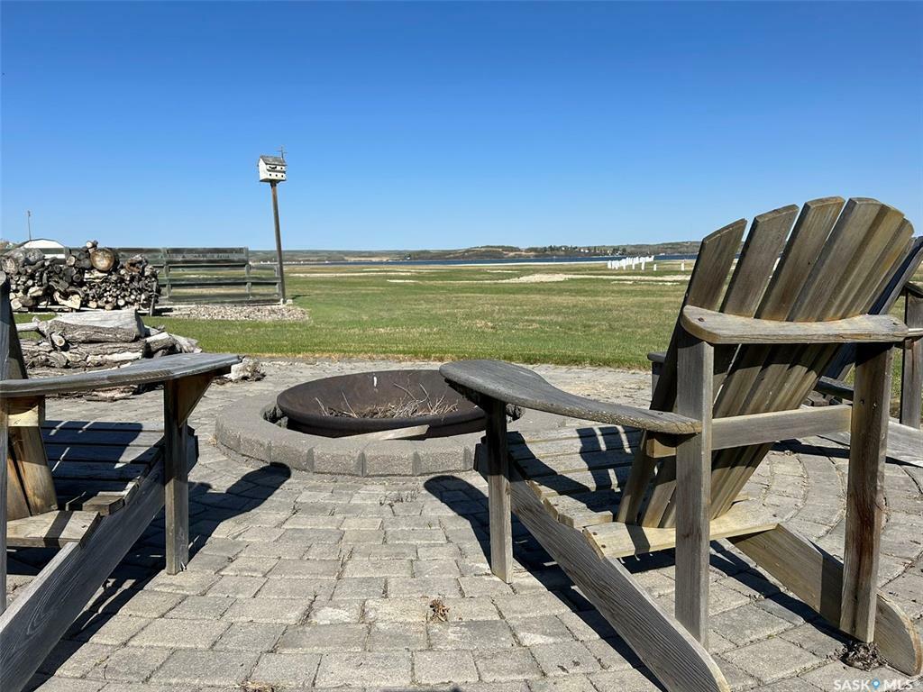Property Photo: 702 Aqualane Avenue SK S0M 0L0