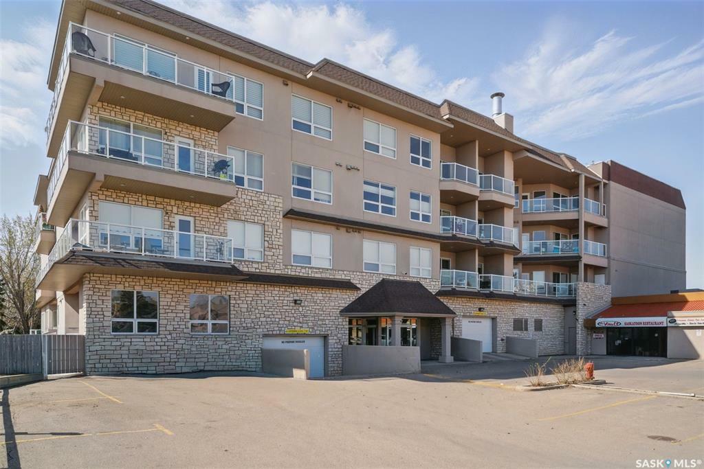 Property Photo: 227 Pinehouse Drive 202 SK S7K 6N9