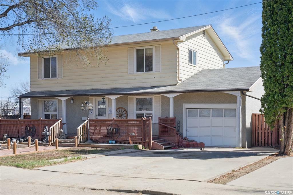 Property Photo: 24 Eby Street SK S7L 3R7