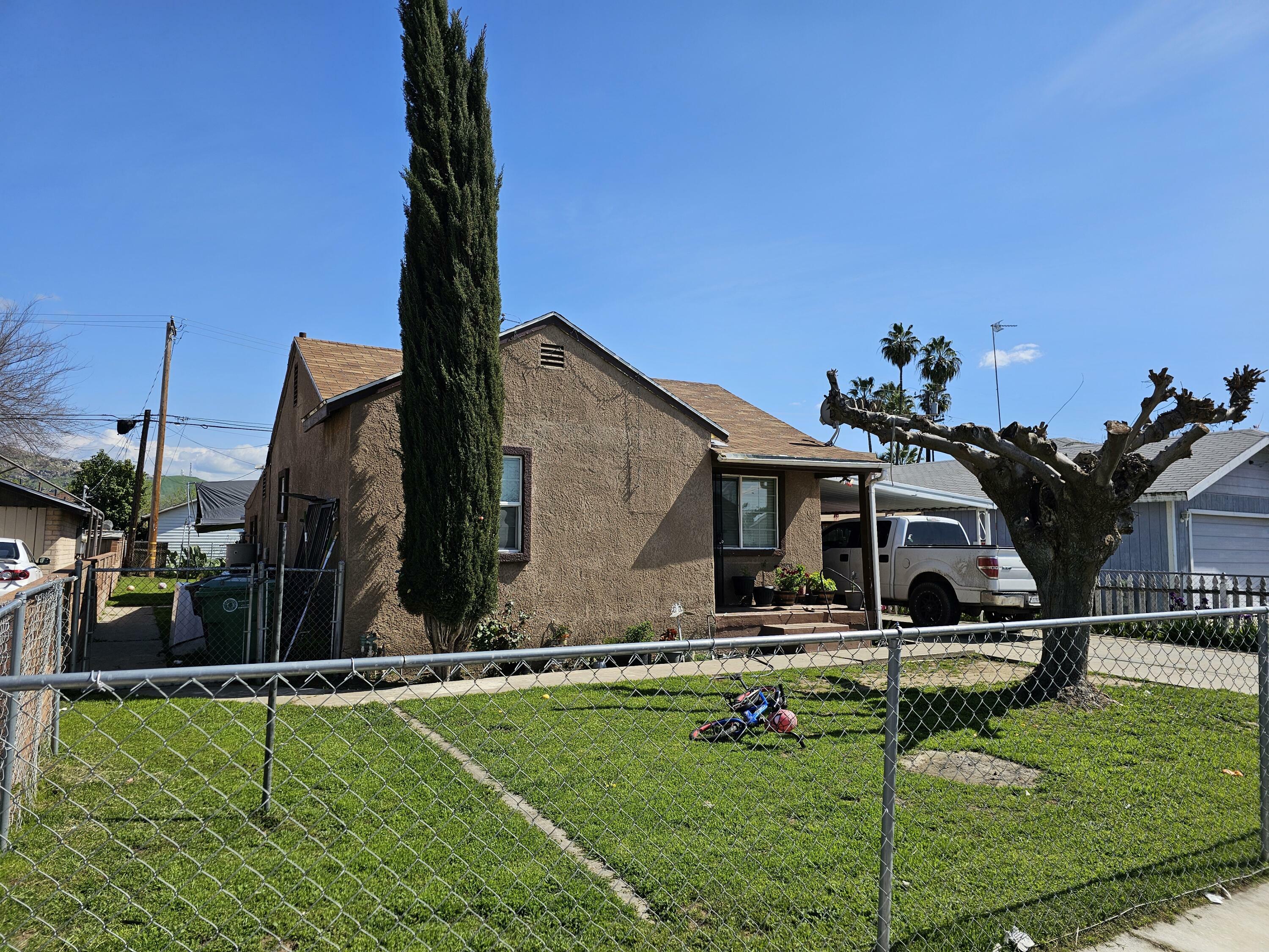 Property Photo: 748 N 3rd Street CA 93257