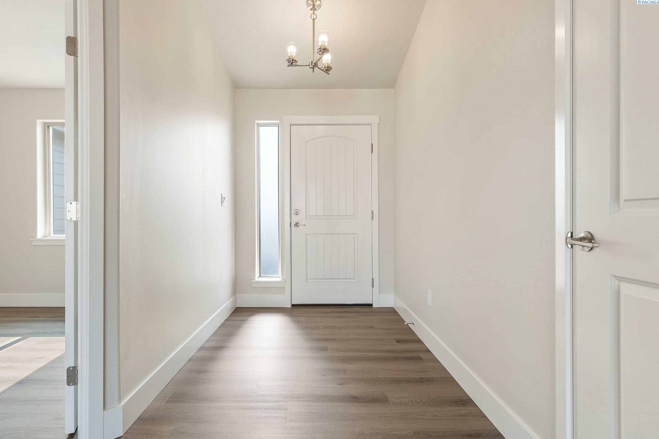 Property Photo: 6809 Brooks Ave WA 99301