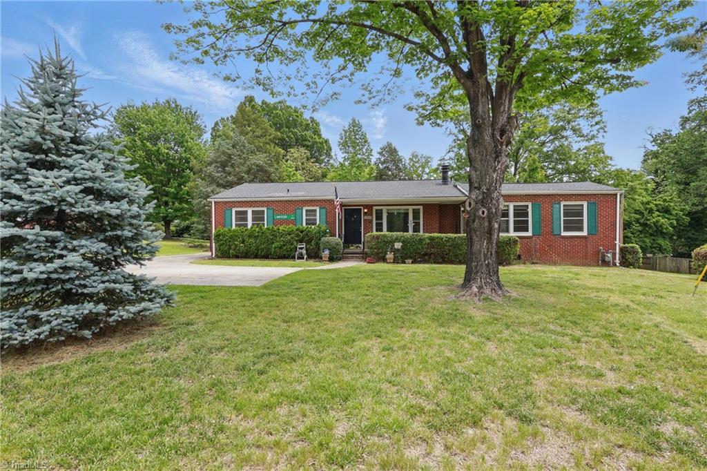 Property Photo:  3400 Lawndale Drive  NC 27408 