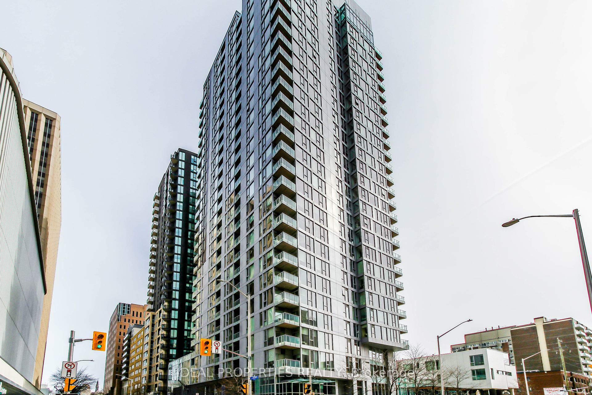 Property Photo: 179 Metcalfe Street 2507 ON K2P 1P7