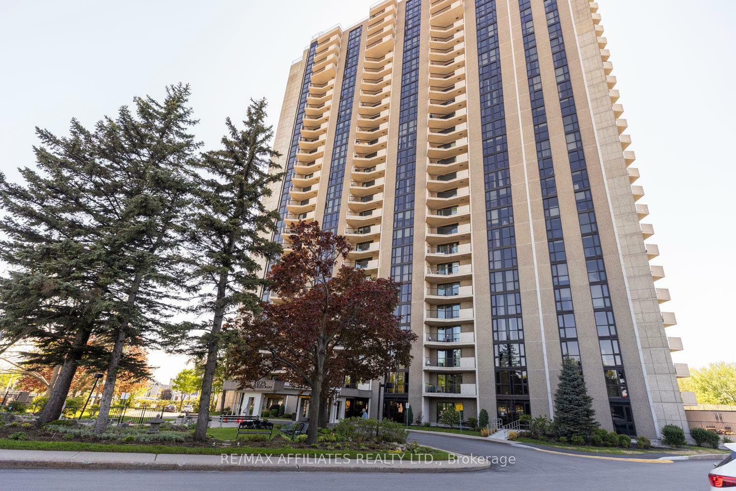 Property Photo: 1025 Richmond Rd #2305 Road ON K2B 8G8