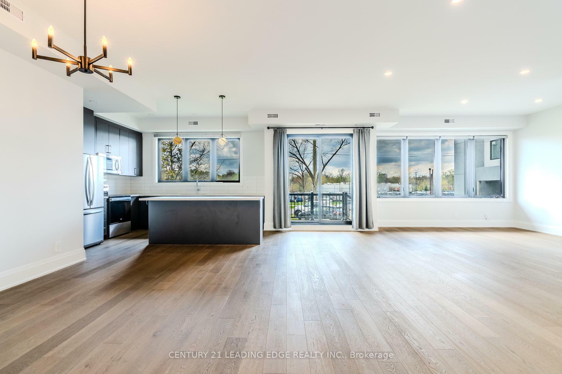 Property Photo: 59 Charles Street 10 ON L3Y 3V7