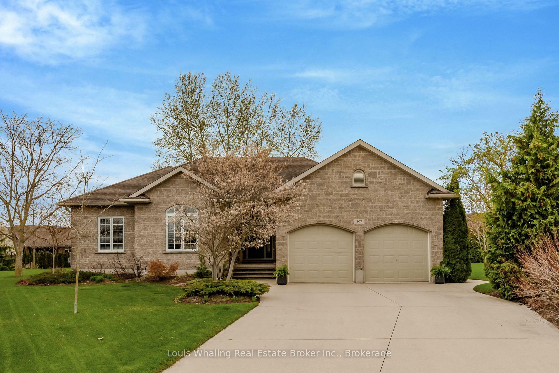 107 12th Avenue  Hanover ON N4N 3T9 photo