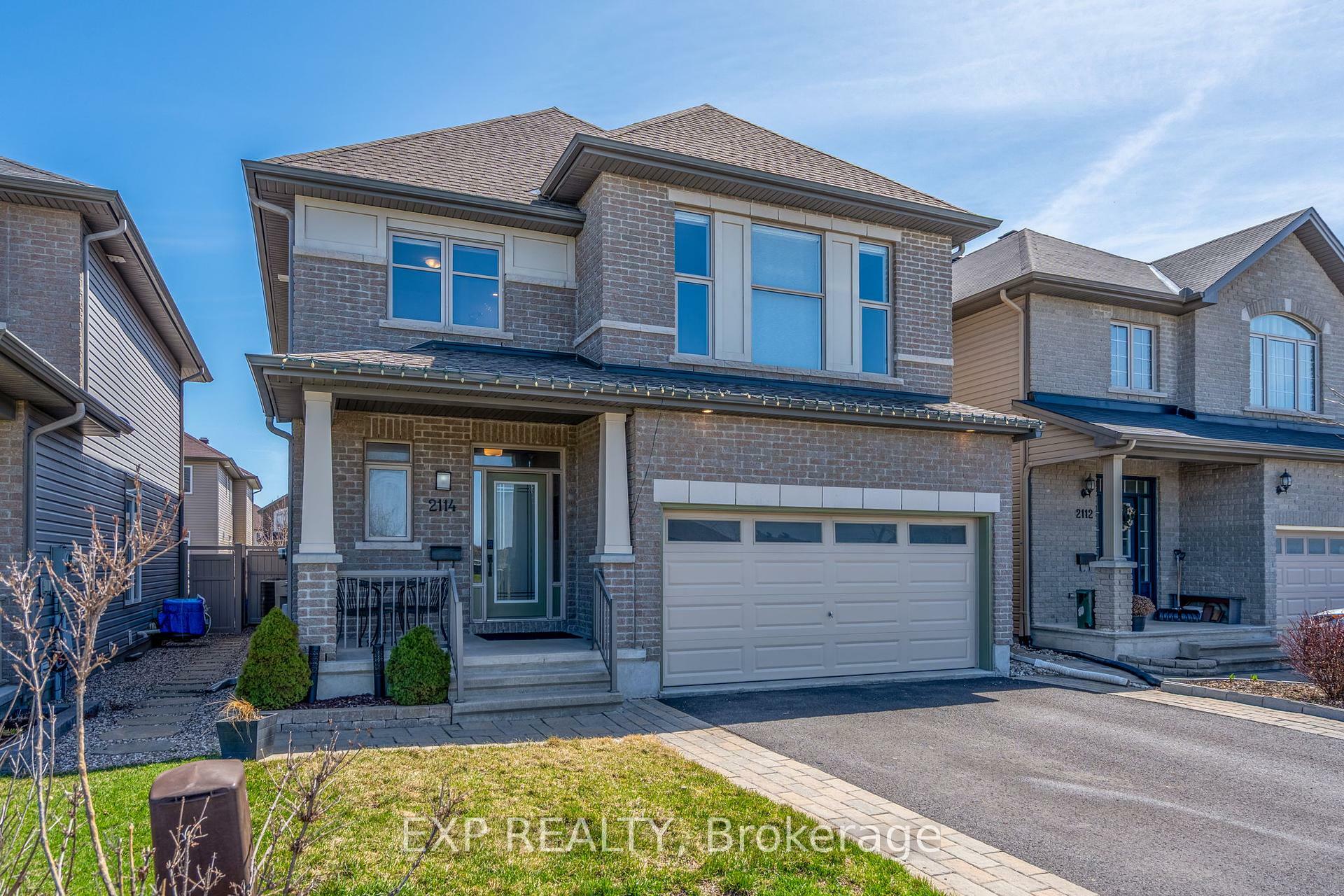 Property Photo: 2114 Helene-Campbell Road ON K2J 4J2