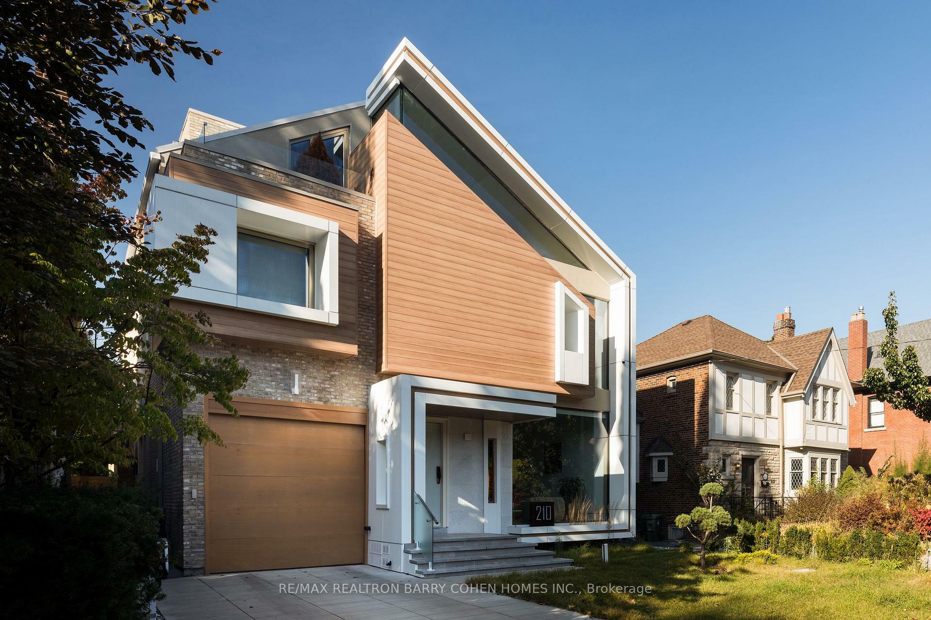 210 Glenayr Road  Toronto ON M5P 3C3 photo