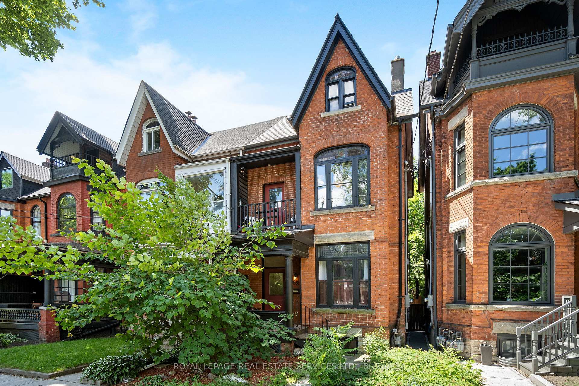 Photo de la propriété: 62 Lakeview Avenue ON M6J 3B3