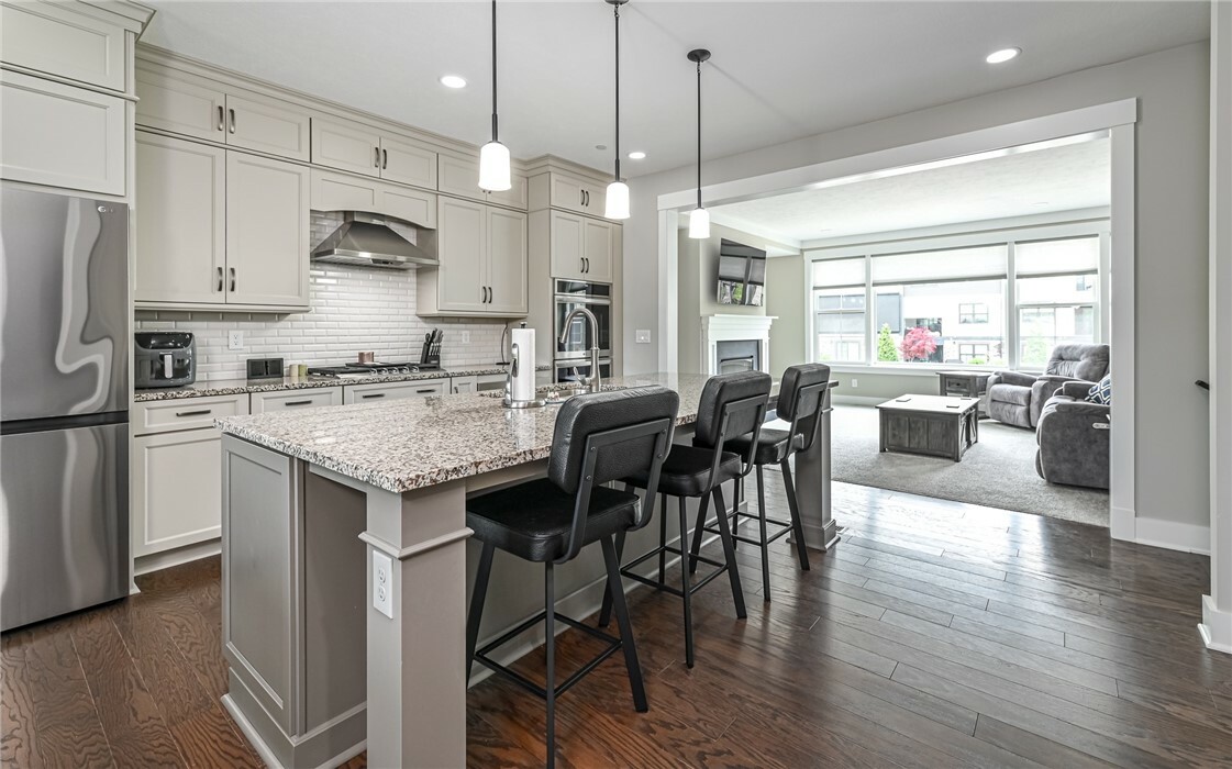 Property Photo: 120 Enclave Dr PA 16046
