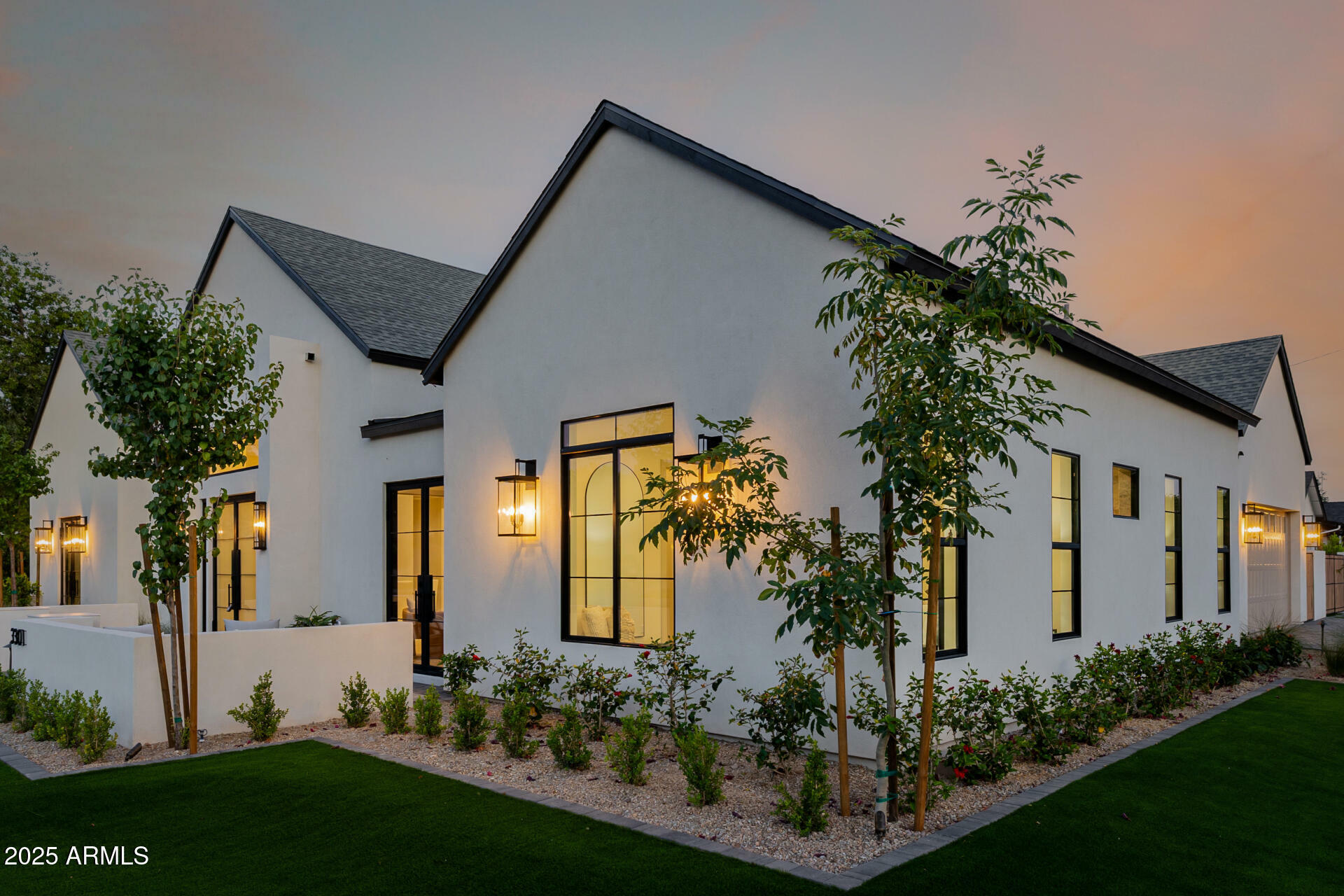 Property Photo: 3301 E Elm Street AZ 85018