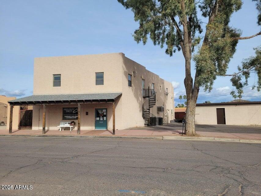 Property Photo: 73 S Tegner Street AZ 85390