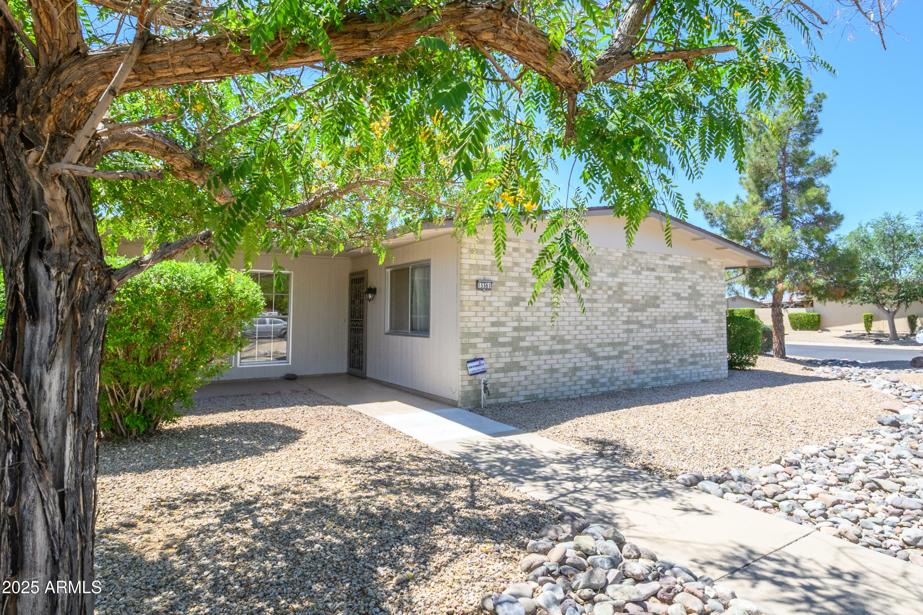Property Photo: 13361 W Aleppo Drive AZ 85375
