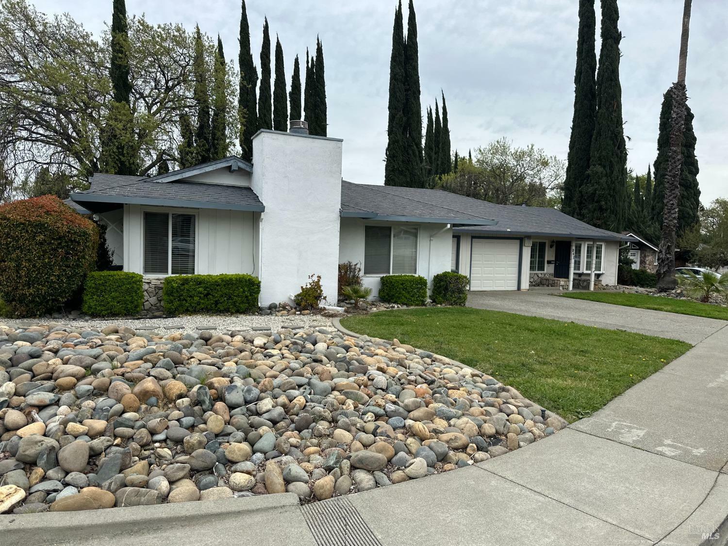 Property Photo: 341 Alamo Drive CA 95688