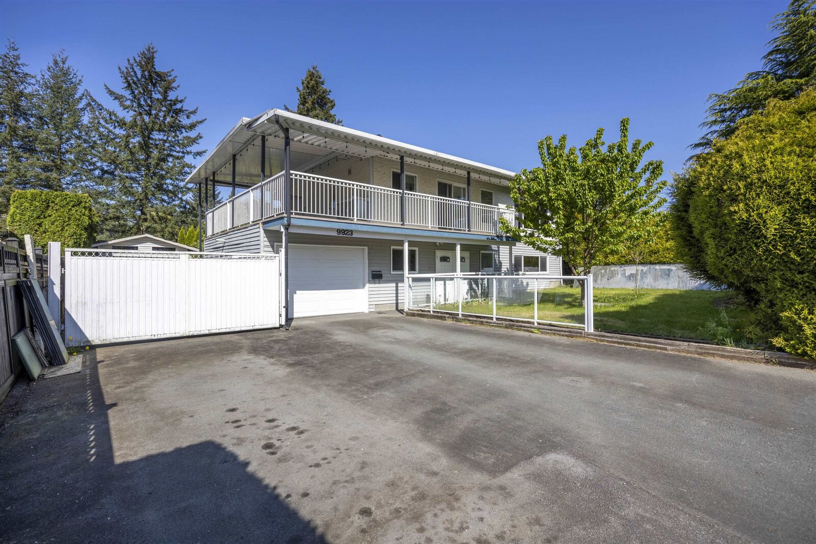 Photo de la propriété: 9923 Semiahmoo Road BC V3T 3M5