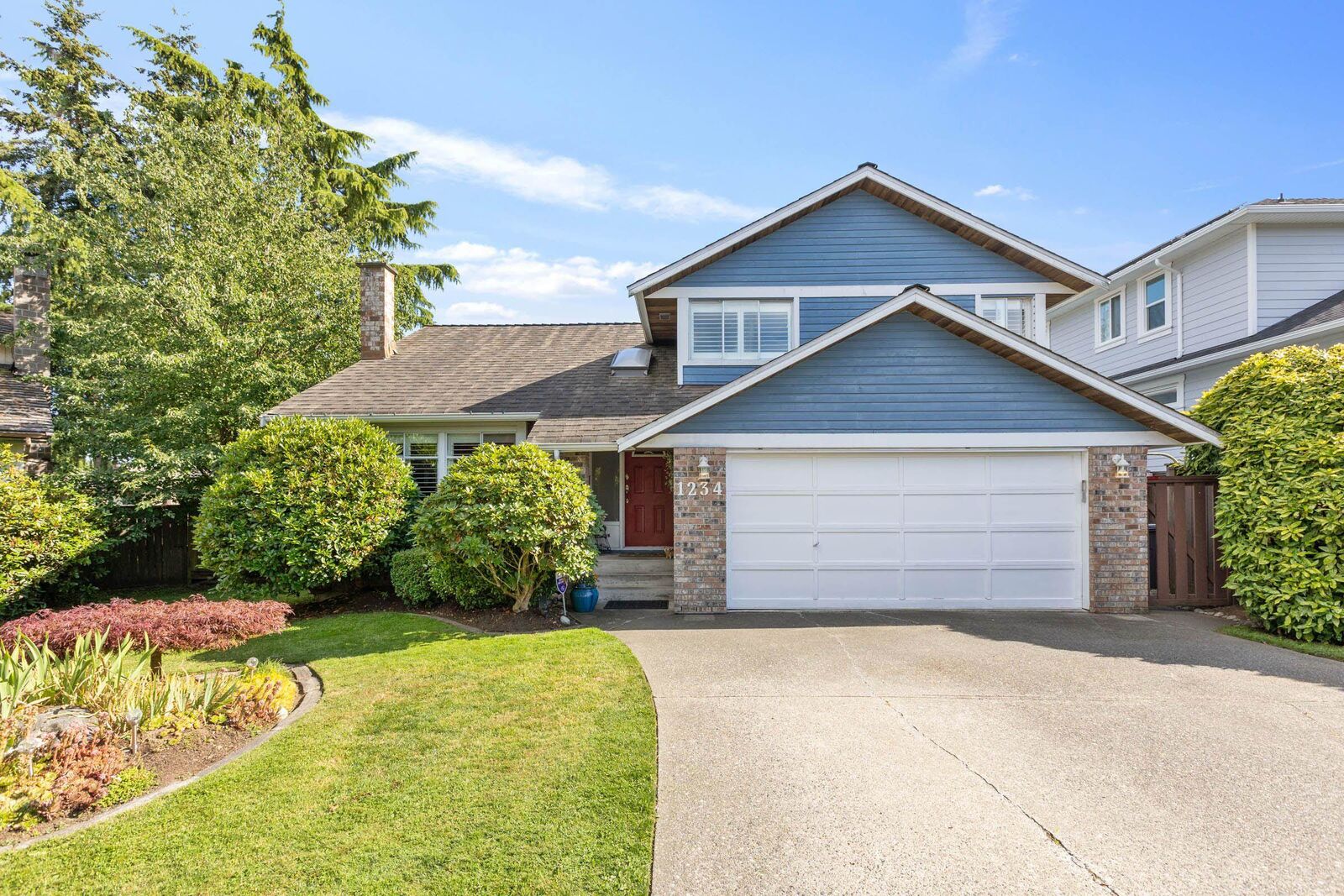 Property Photo: 1234 160A Street BC V4A 7J6