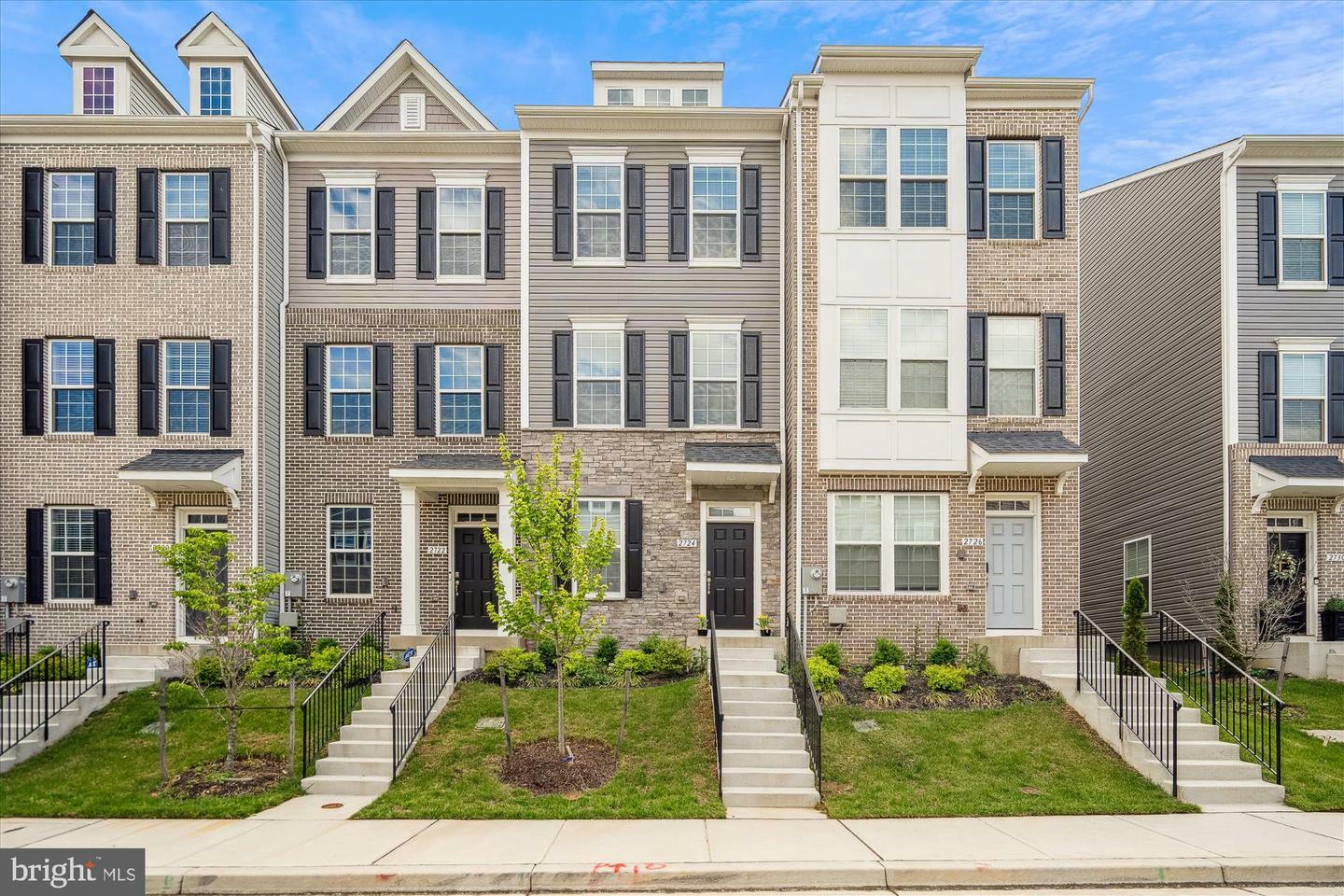 Property Photo: 2724 Lanham Hill Circle MD 20774