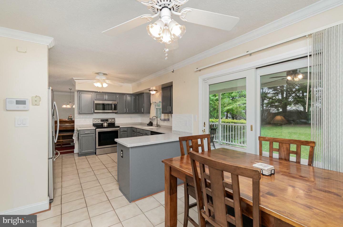 Property Photo: 914 Deer Court MD 21009