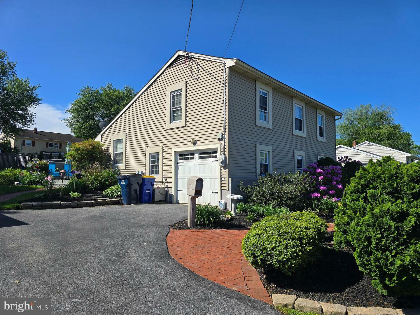 Property Photo: 536 Westfield Drive PA 17557