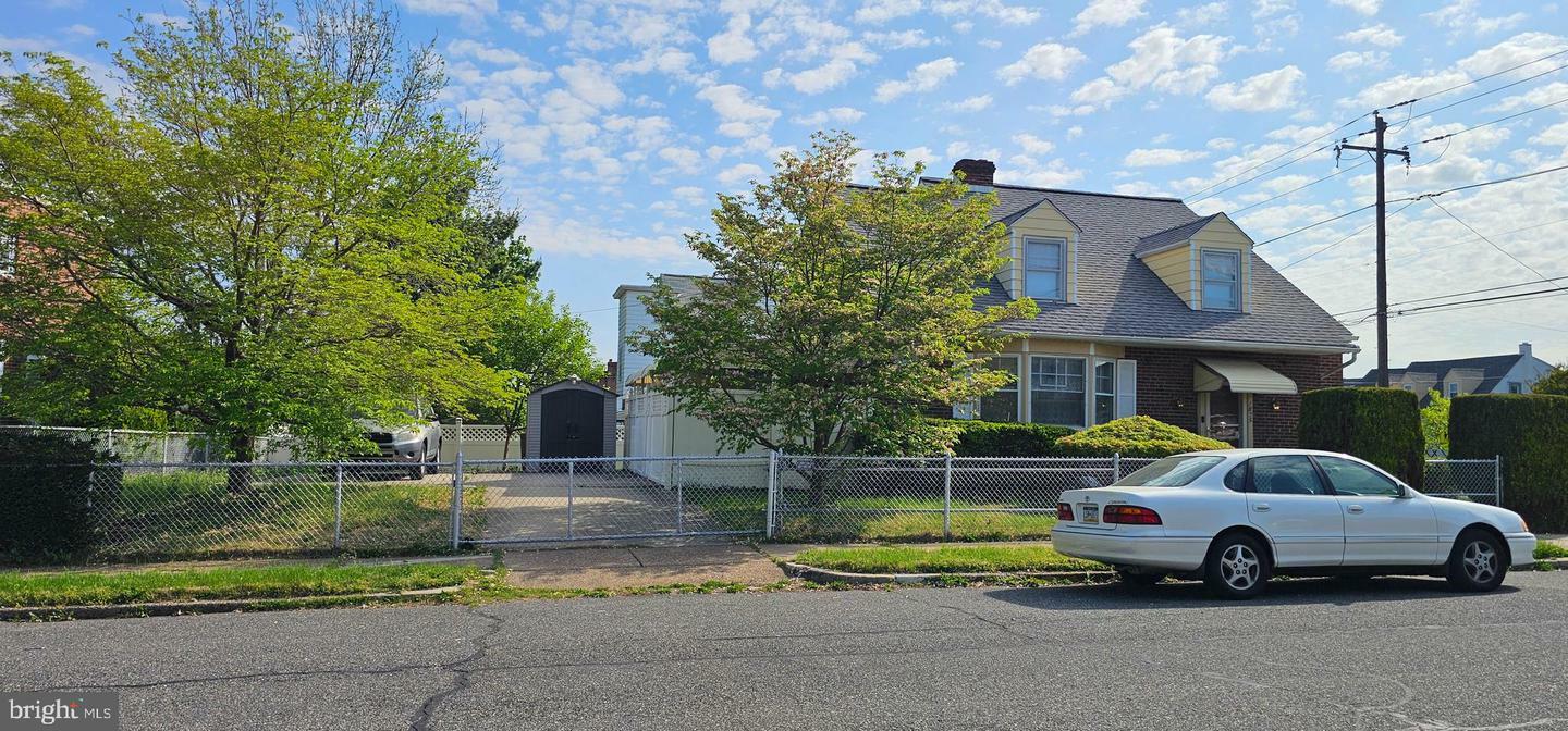 Property Photo: 1825 Shelmire Avenue PA 19111