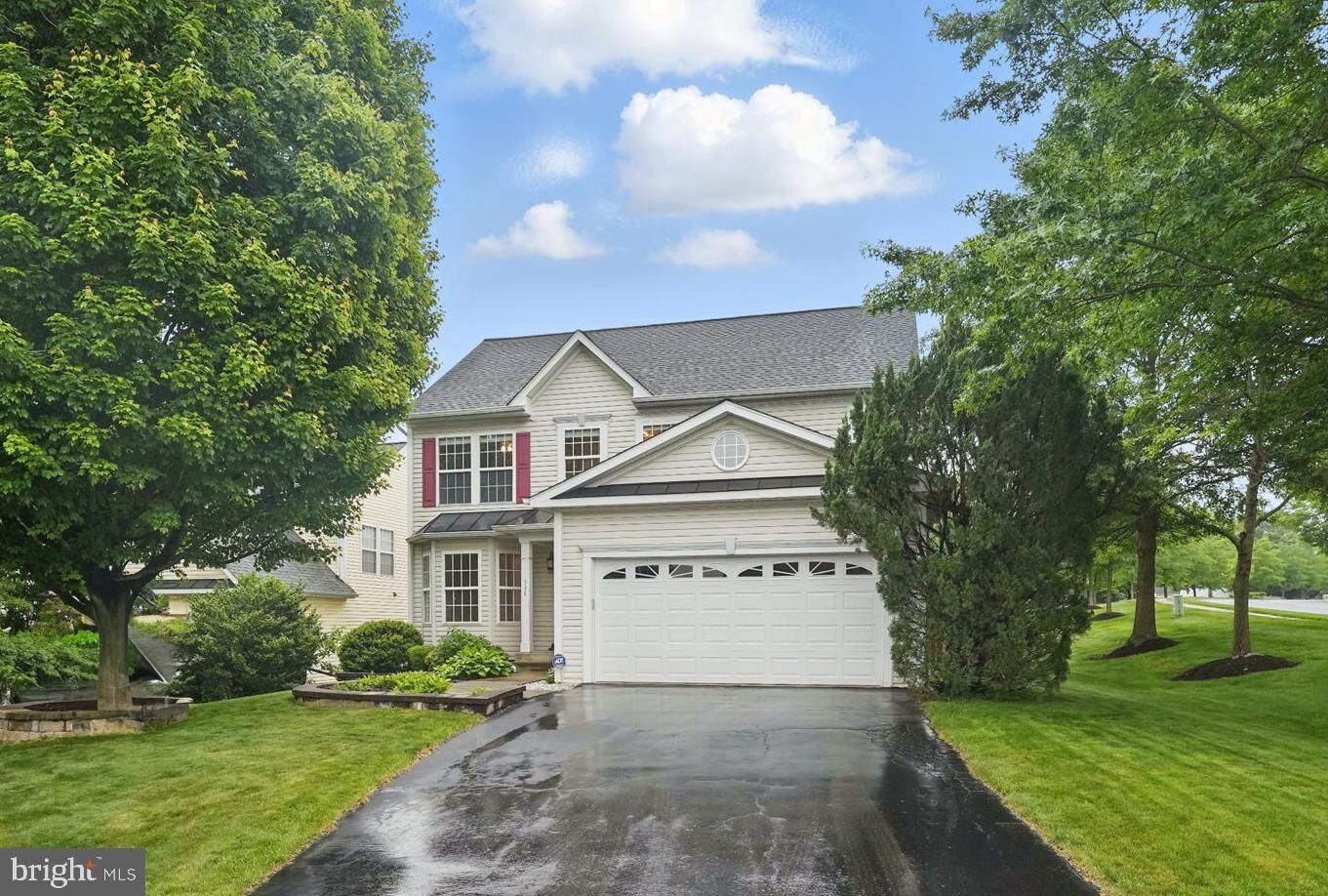 Property Photo:  538 Colony Court  VA 20186