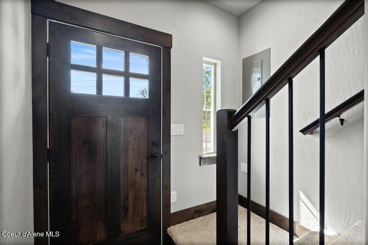 Property Photo: 254 E Lobo Loop ID 83835