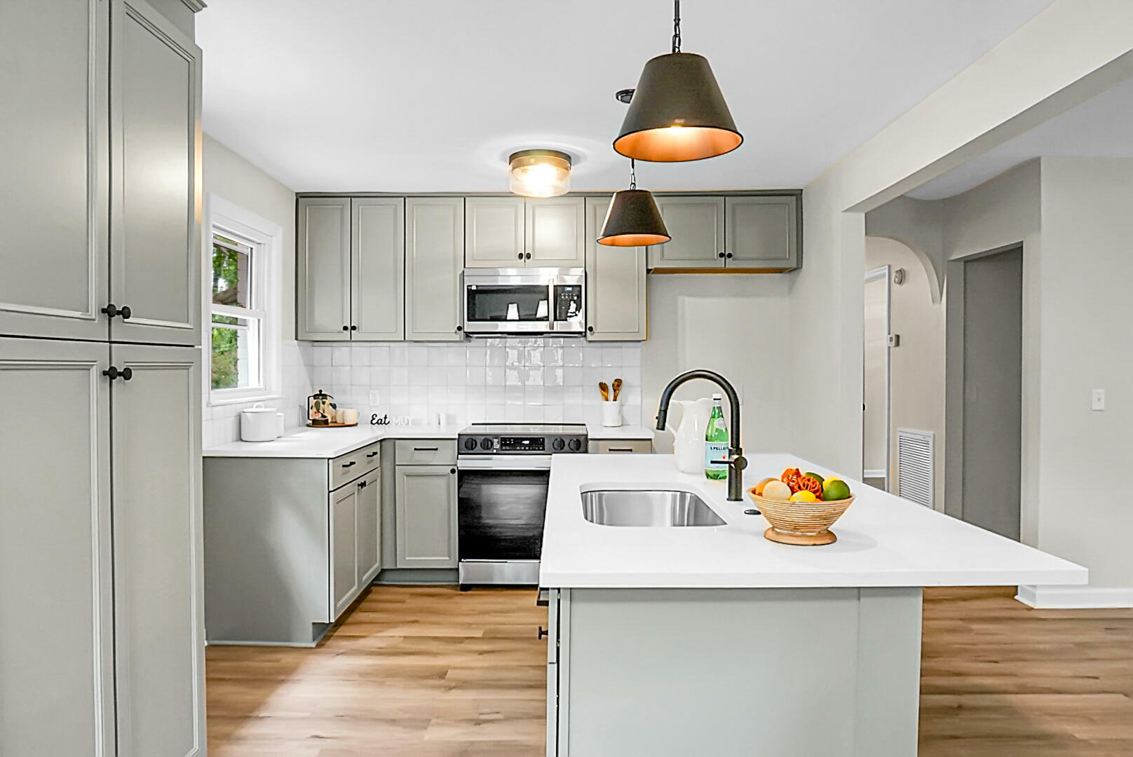 Property Photo: 1621 Point Park Drive SC 29455