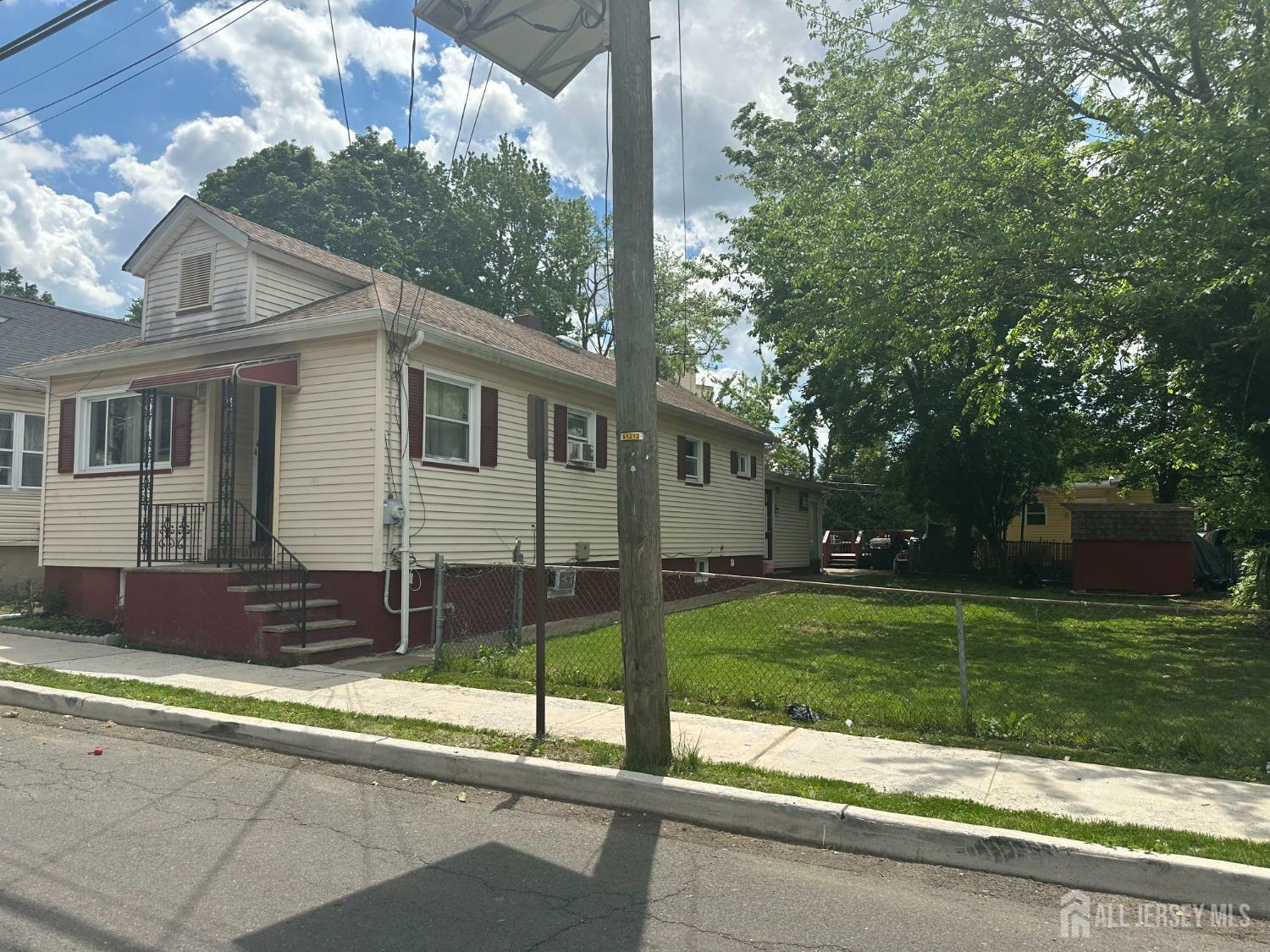 Property Photo: 44 S Ward Street NJ 08901