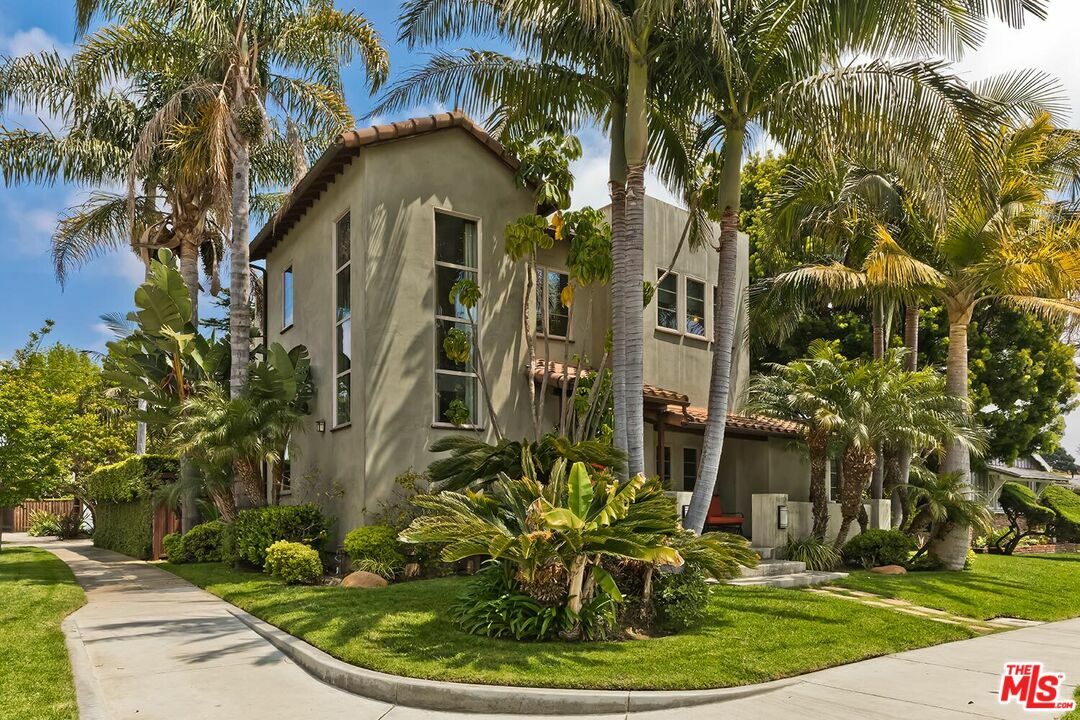 Property Photo: 2700 Midvale Ave CA 90064