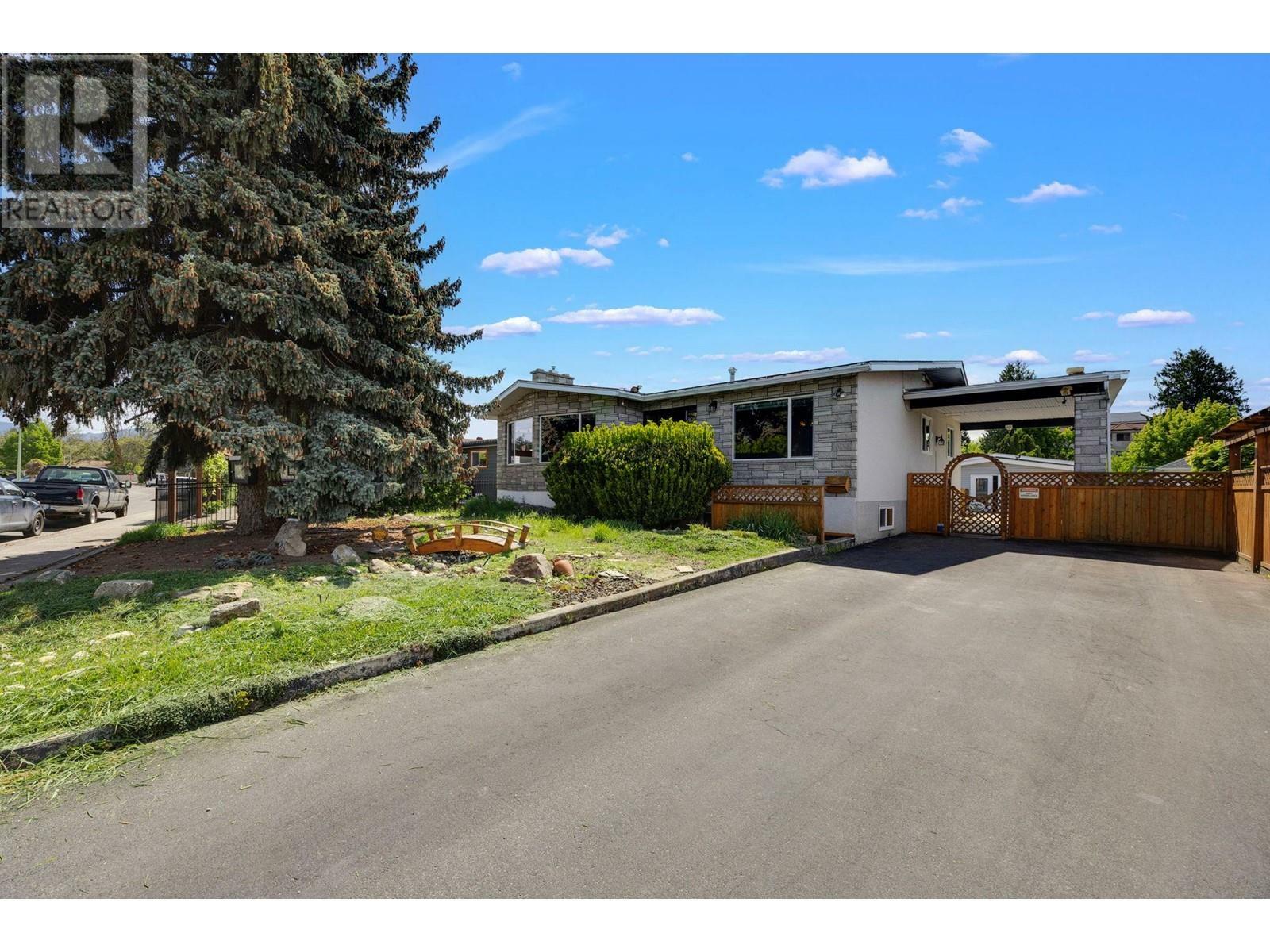 1231 Lawson Avenue  Kelowna BC V1Y 6V1 photo