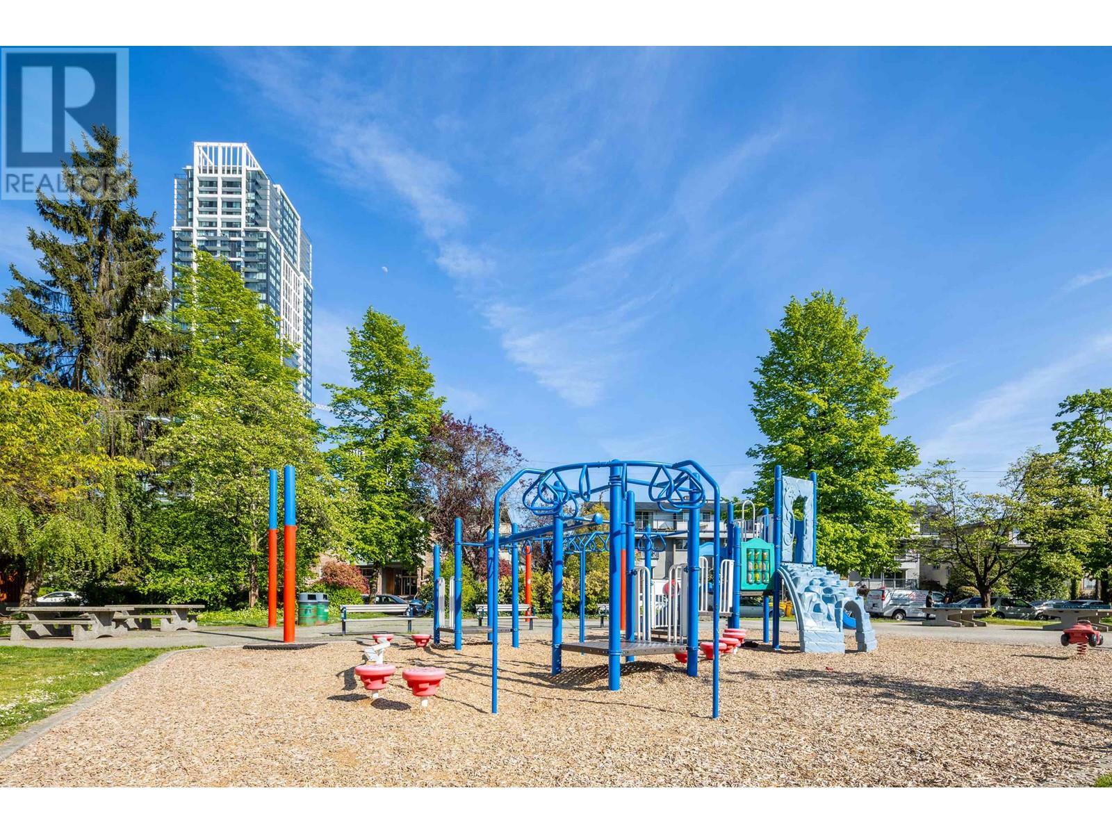 Property Photo: 6463 Silver Avenue 2404 BC V5H 0K4