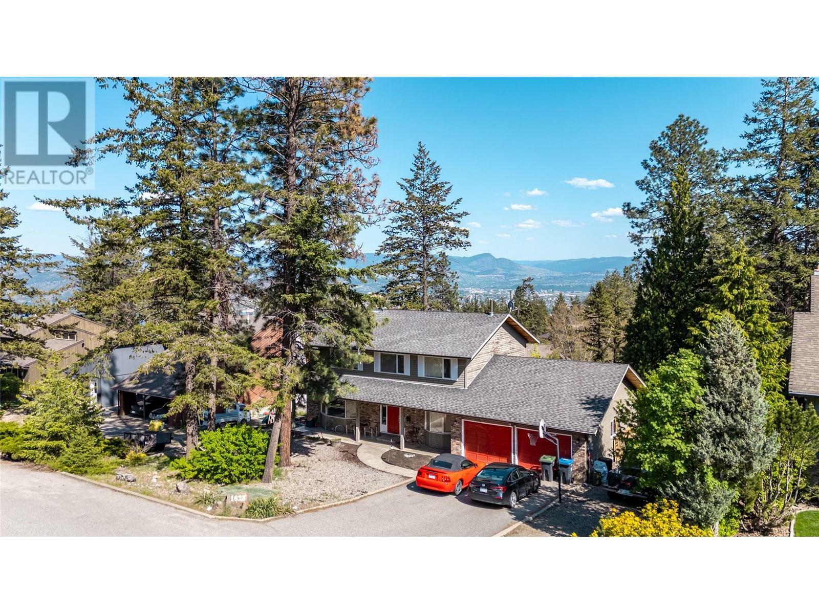 Property Photo: 1623 Blackwood Drive BC V1Z 3B7