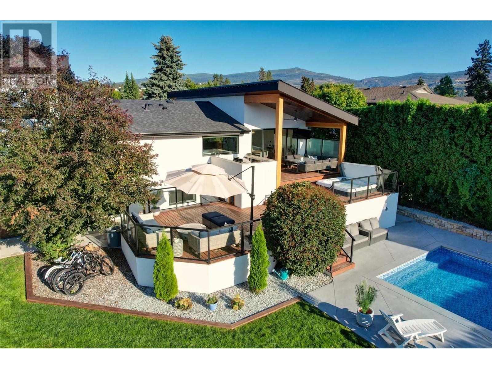 Property Photo: 4354 Kensington Drive BC V1W 2L8