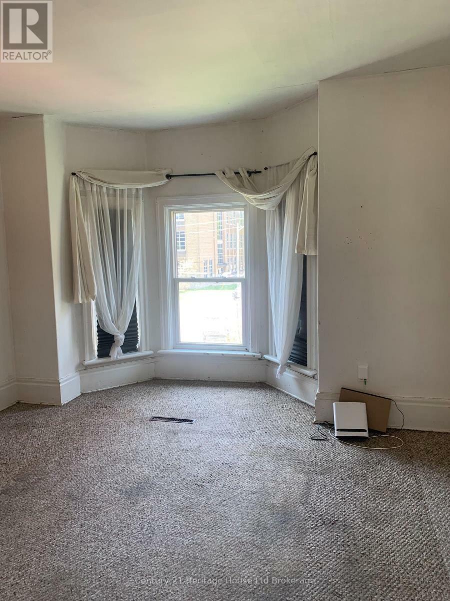 Property Photo: 493 Princess Street ON N4S 4G8