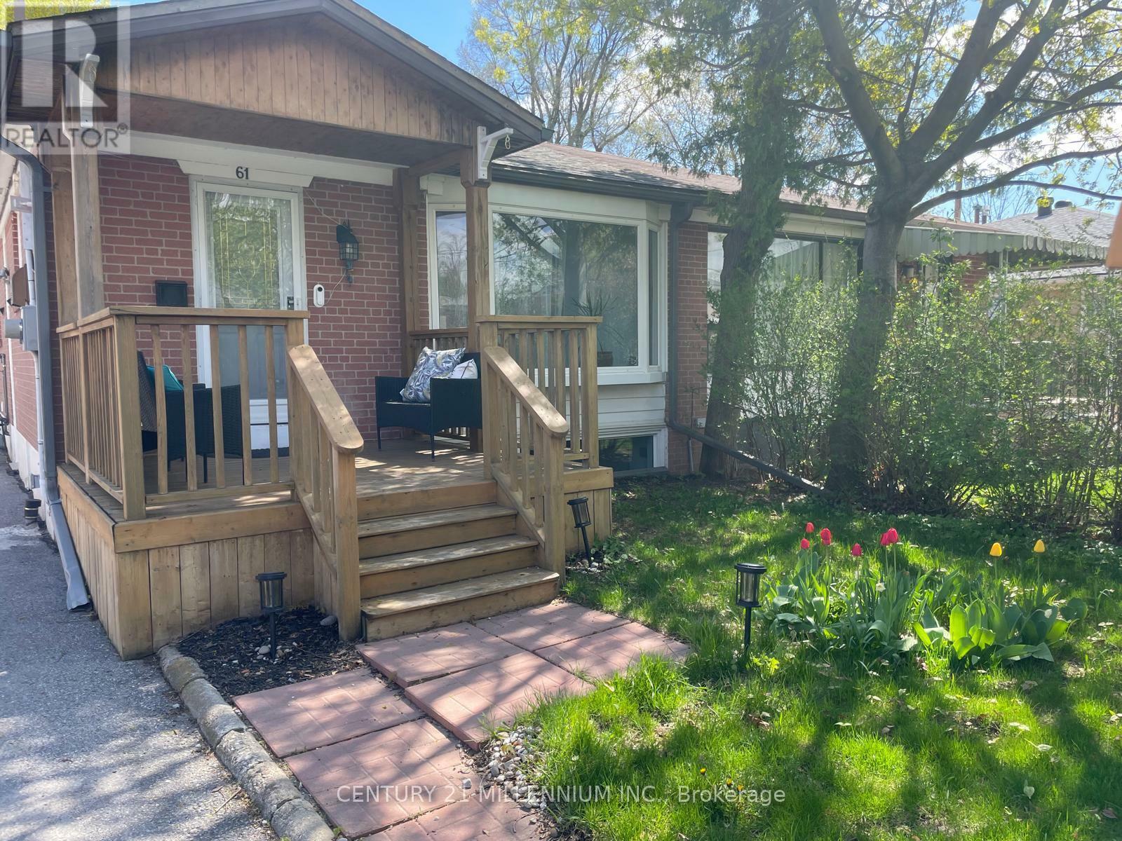 Property Photo: 61 Newlands Avenue ON M1L 1S1