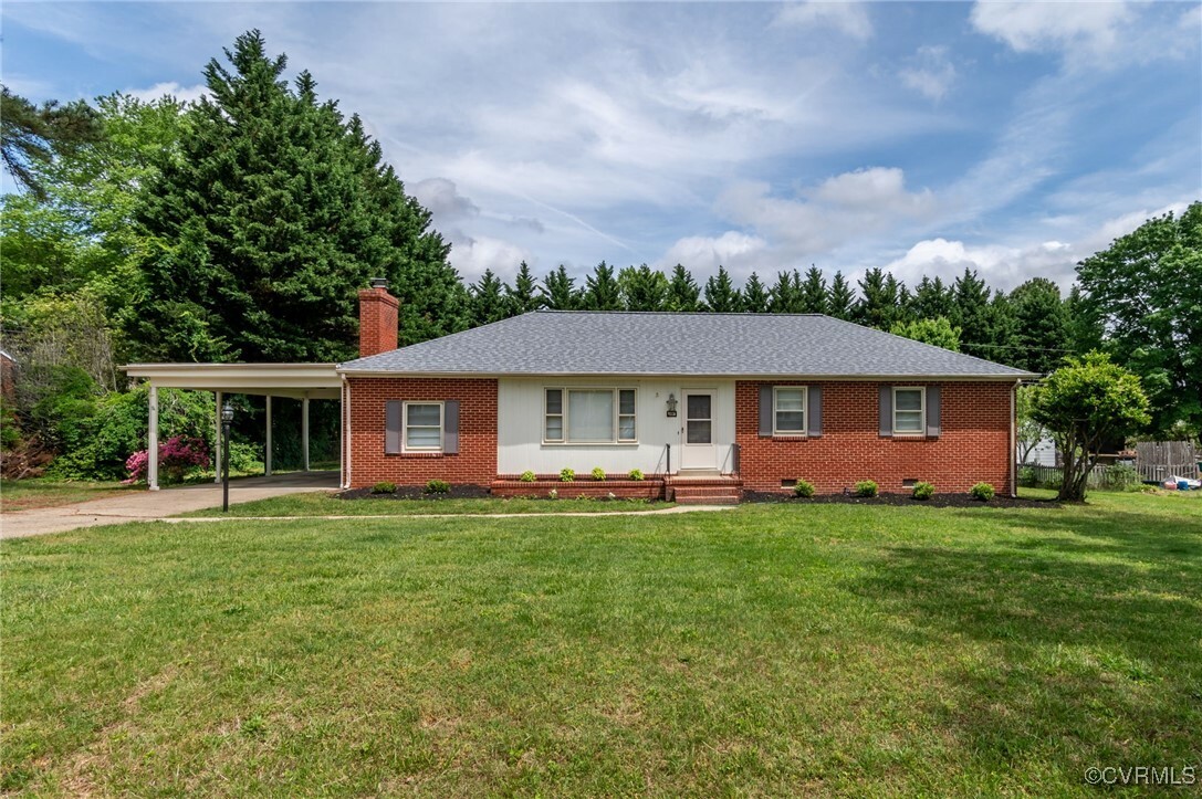 Property Photo: 3406 Lanceor Drive VA 23060