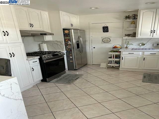 Property Photo: 1511 Green Ct CA 94578