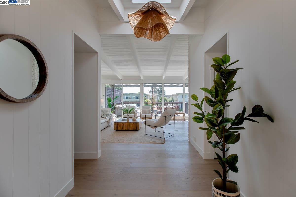 Property Photo:  853 Cedar St  CA 94501 