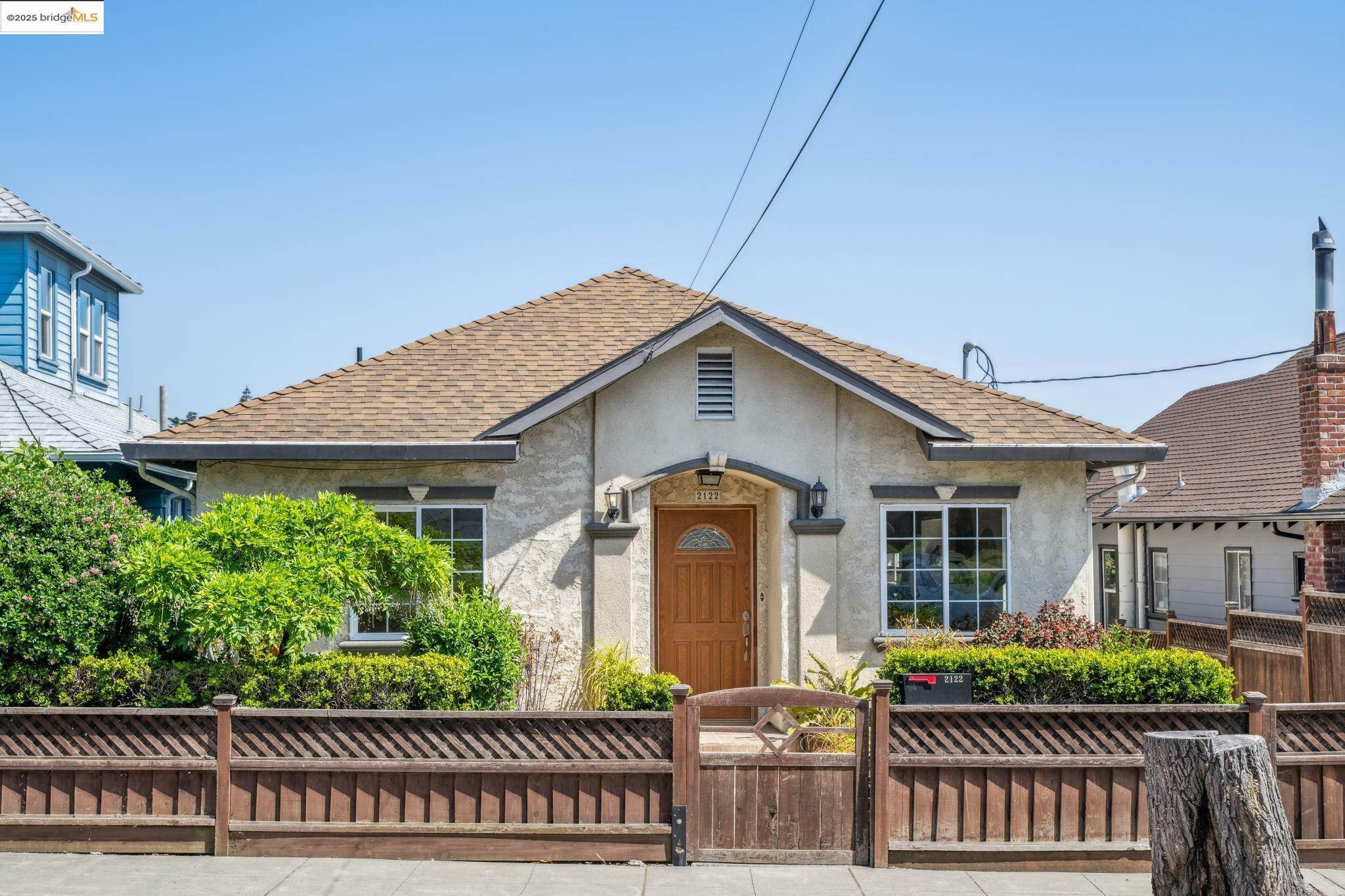 2122 42nd Ave  Oakland CA 94601 photo