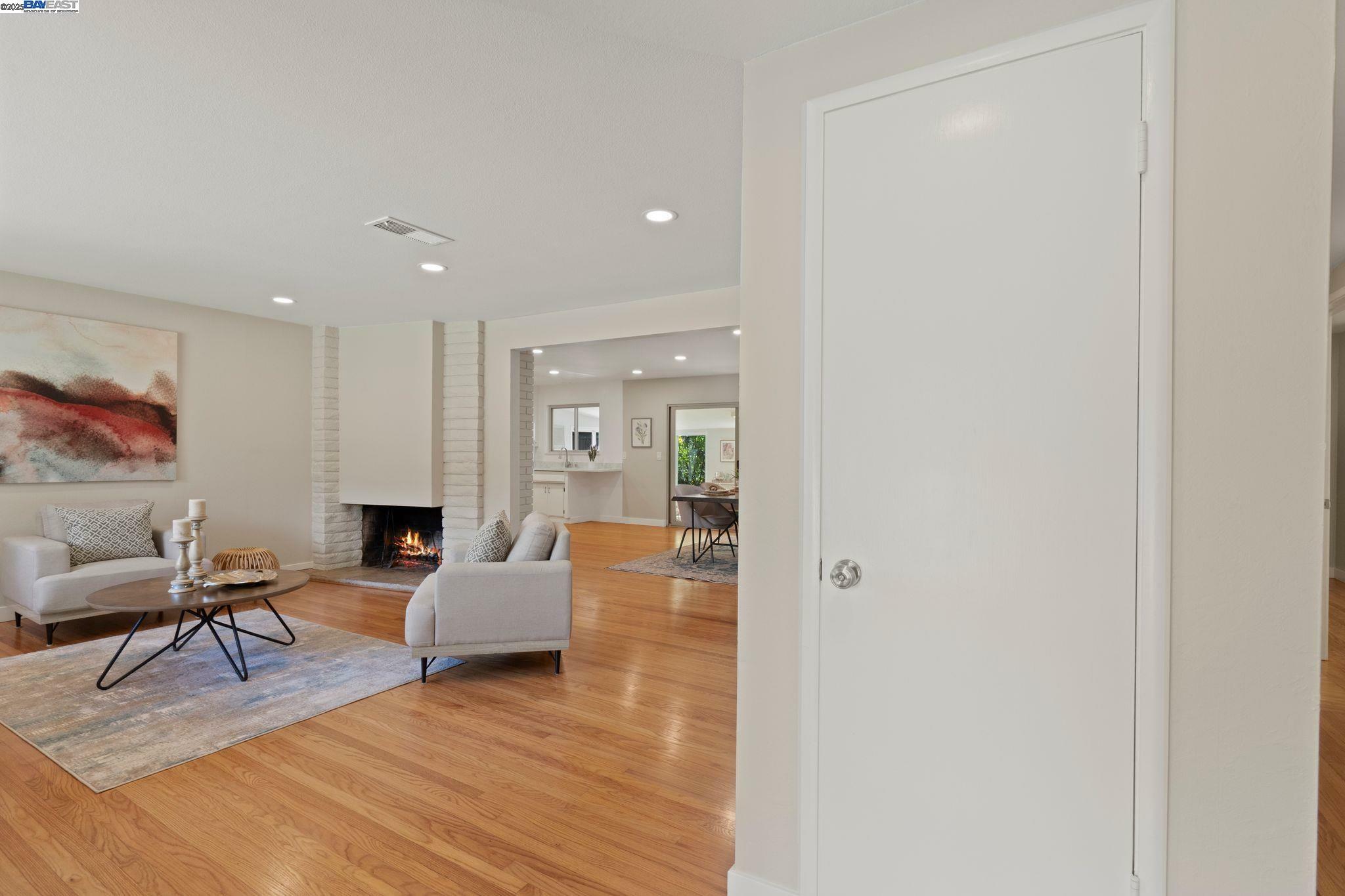 Property Photo: 2371 Mallard Dr CA 94597