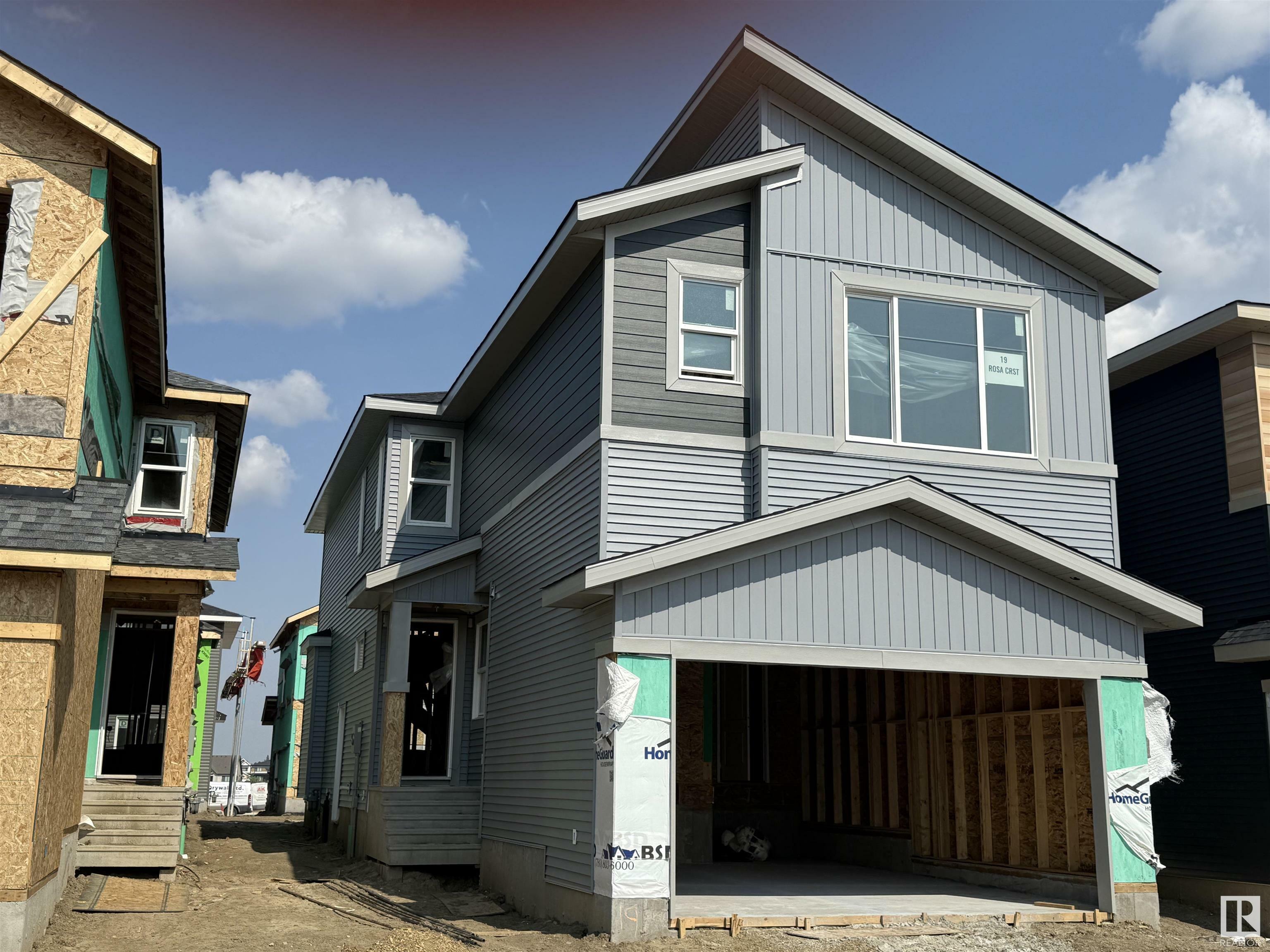 19 Rosa Crescent  St. Albert AB T8N 7Y4 photo