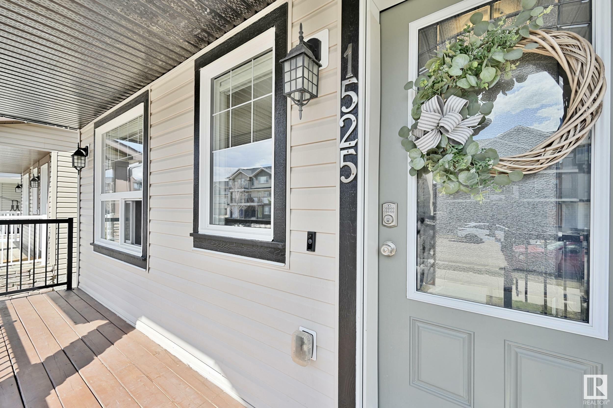 Property Photo: 1525 Tamarack Boulevard NW AB T6T 2E3