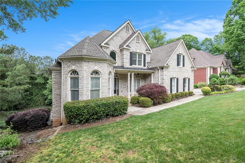 Property Photo: 1640 Settindown Drive GA 30075
