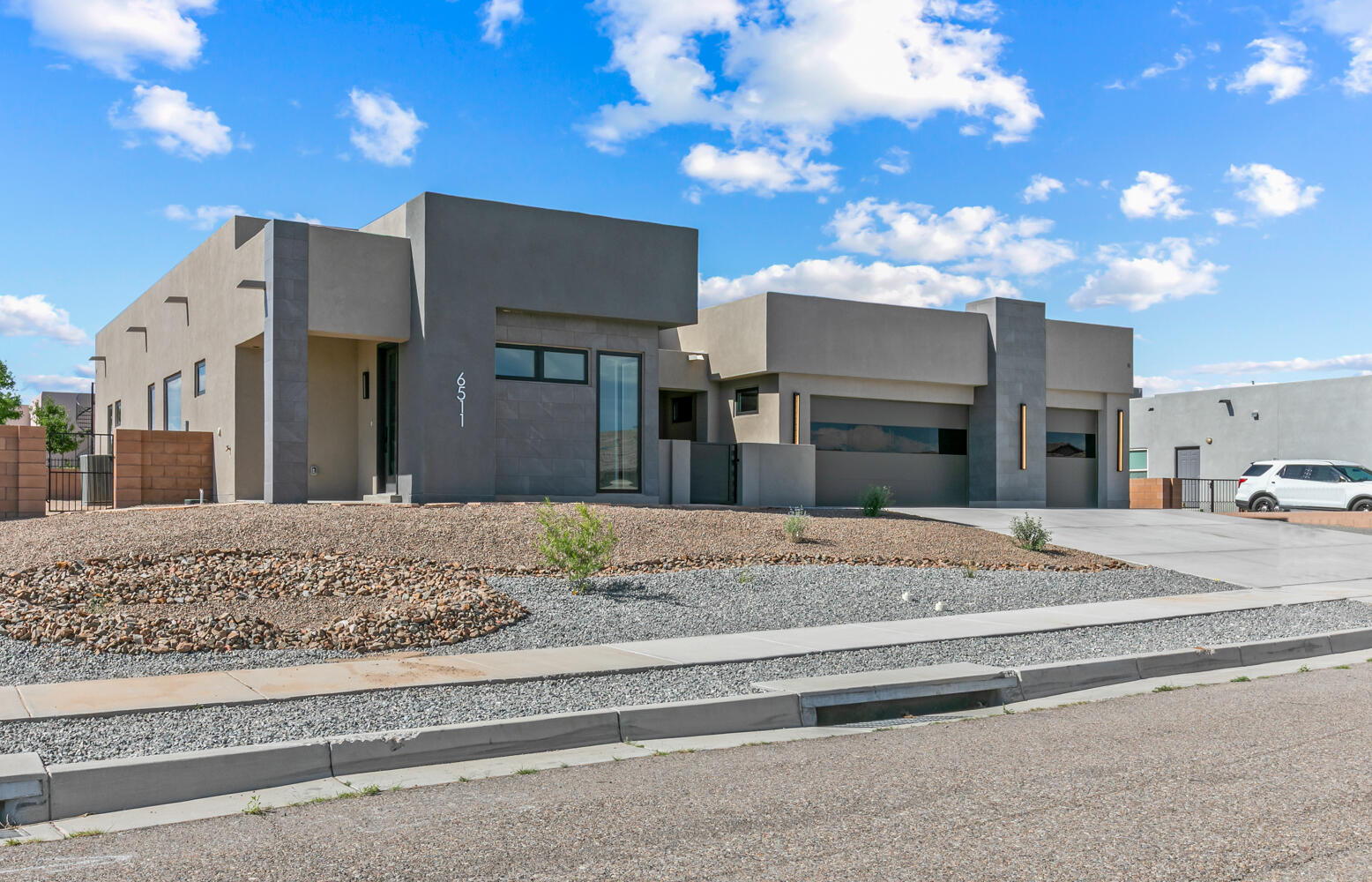 Property Photo: 6511 Vista Del Prado NM 87120