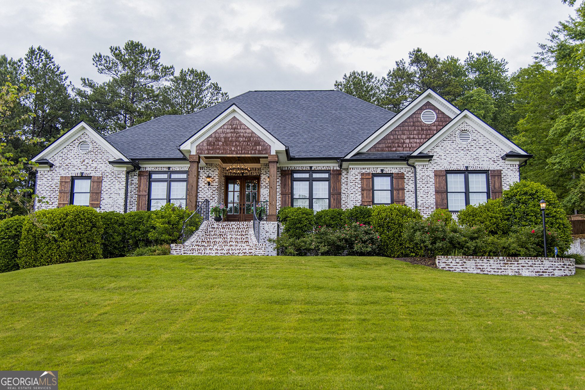 Property Photo: 109 S Cloudview Road SE GA 30161