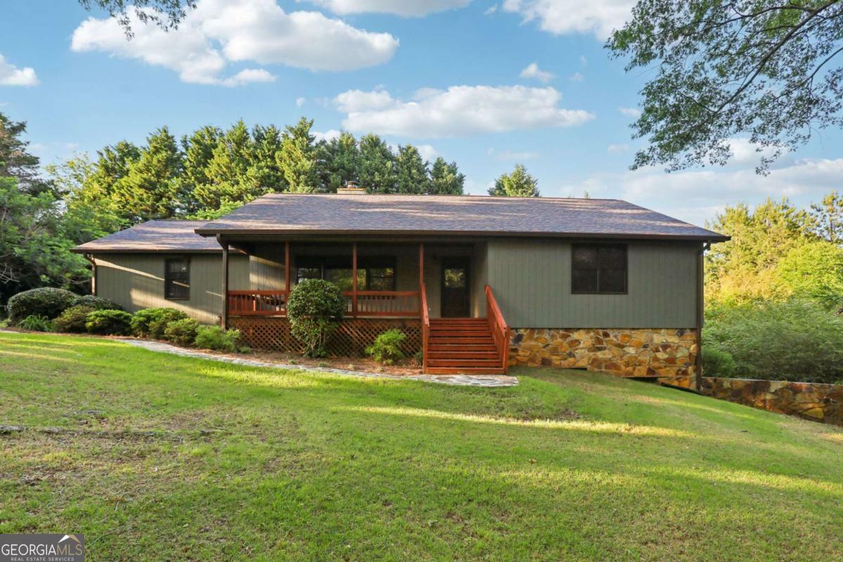 Property Photo: 4071 Warren Road GA 30542