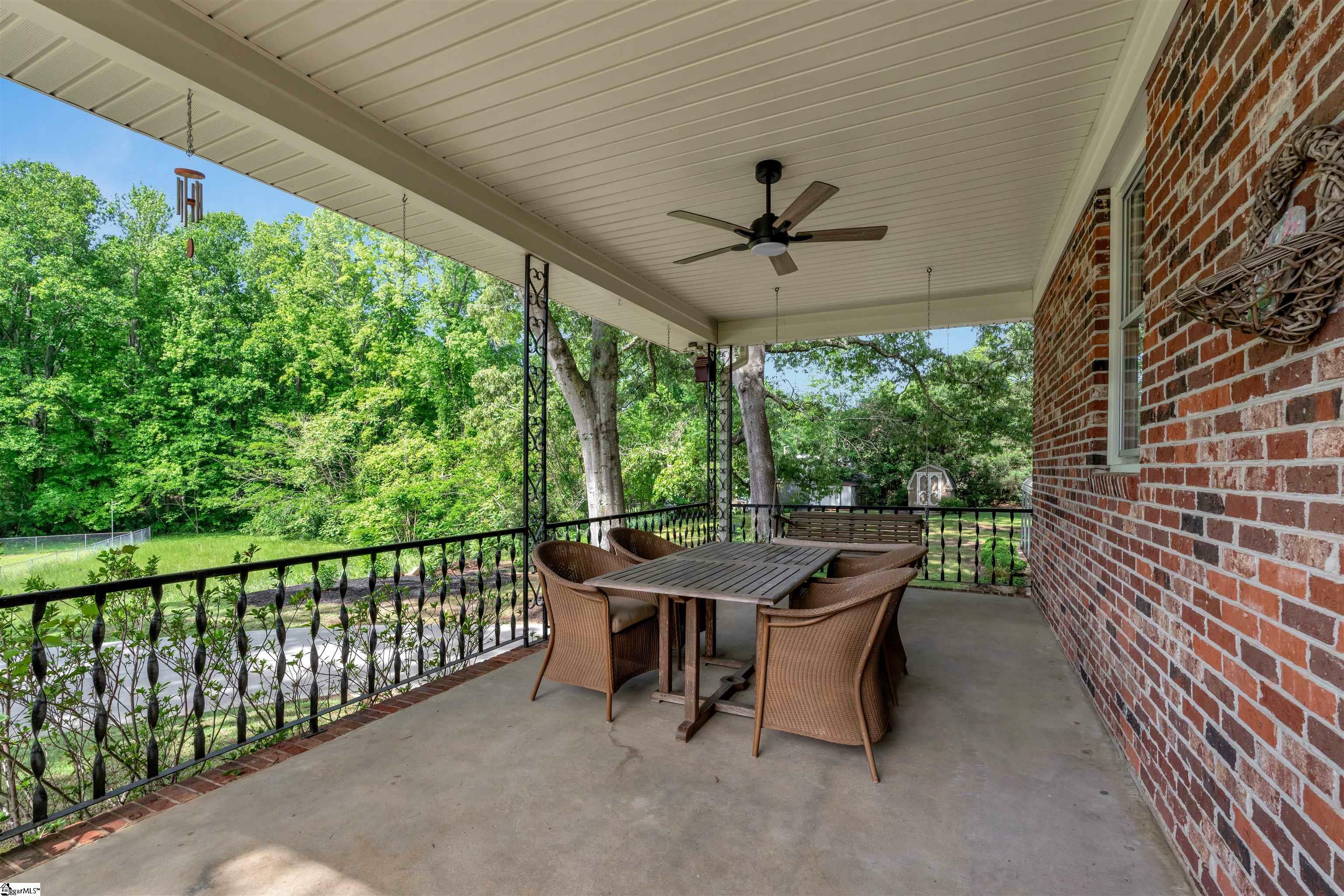 Property Photo: 9 Stadium Drive SC 29609