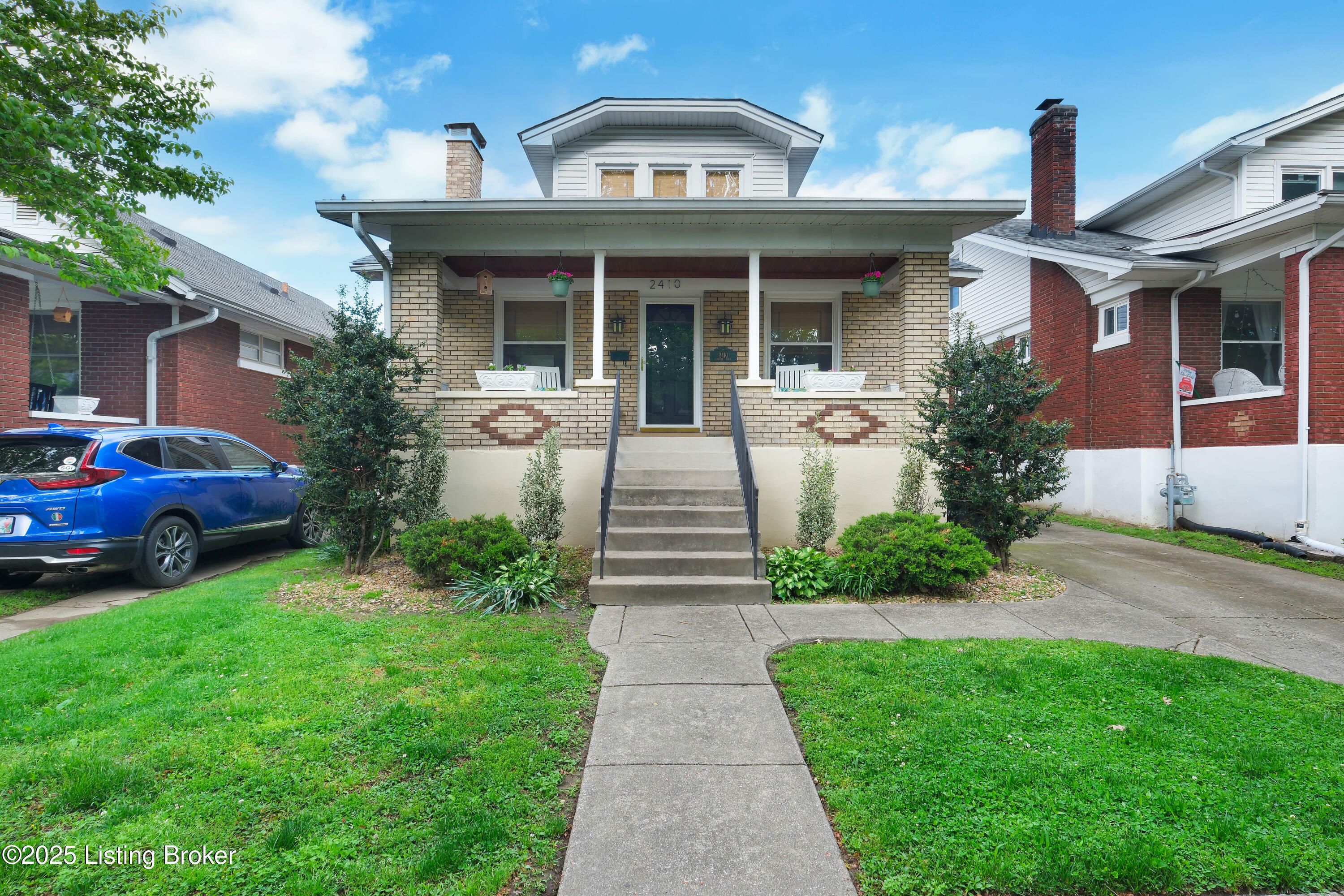 Property Photo: 2410 Sherry Rd KY 40217