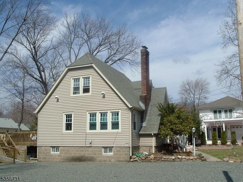 Property Photo: 10 Arthur Ter NJ 07039
